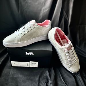 Size 9 Coach Clip Sneakers